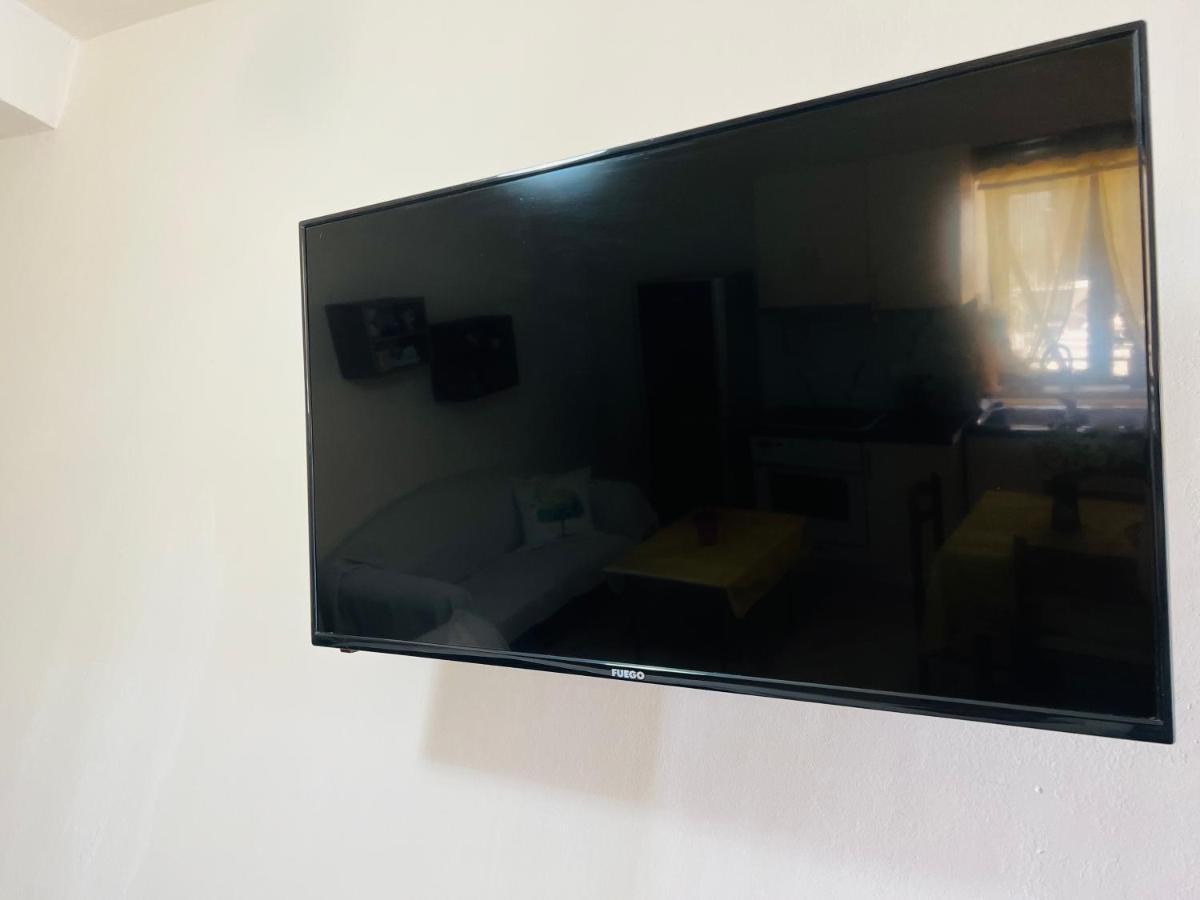 Villa Ensalv Berat - Apartment - Room - Penthouse エクステリア 写真