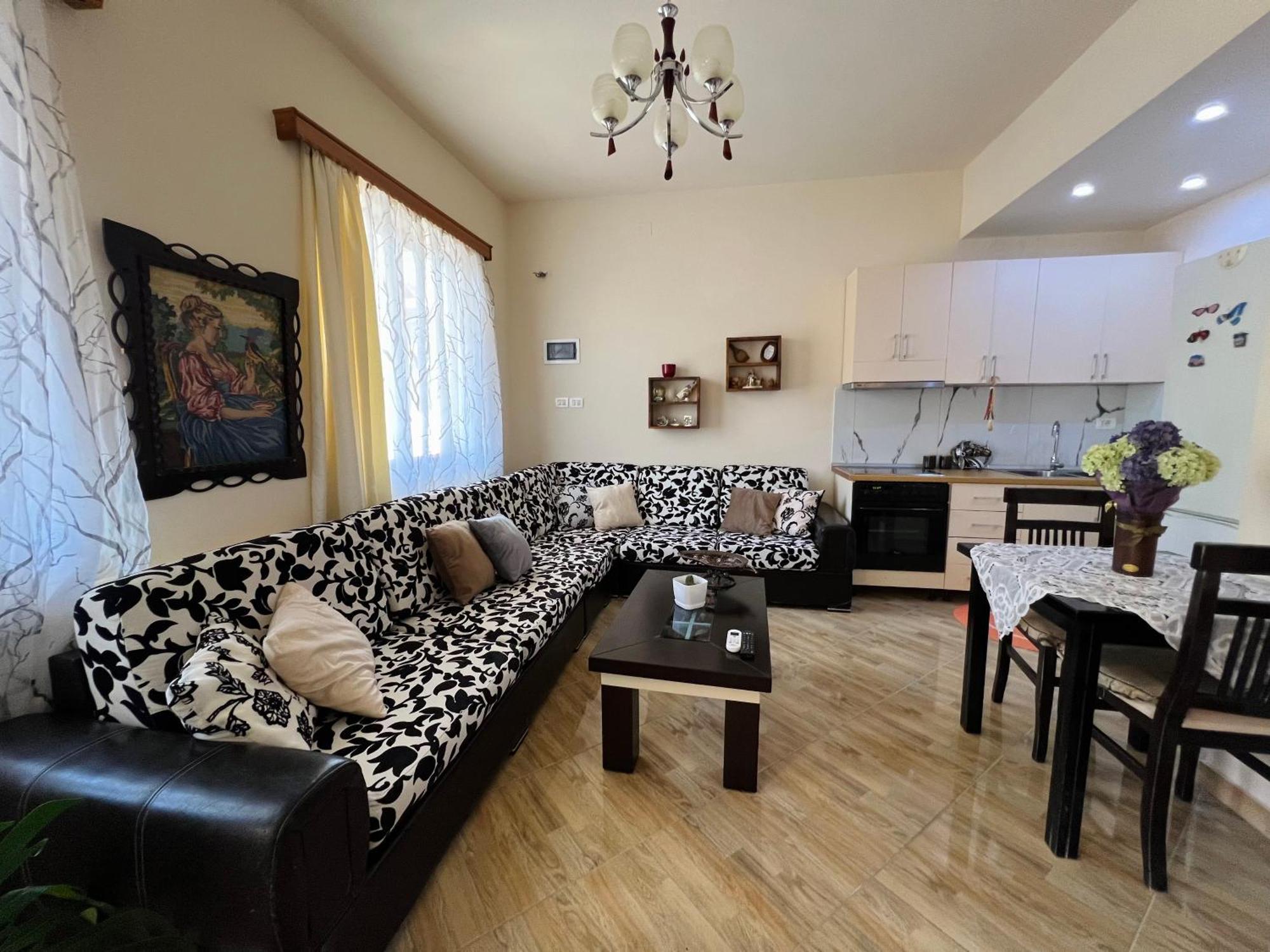 Villa Ensalv Berat - Apartment - Room - Penthouse エクステリア 写真