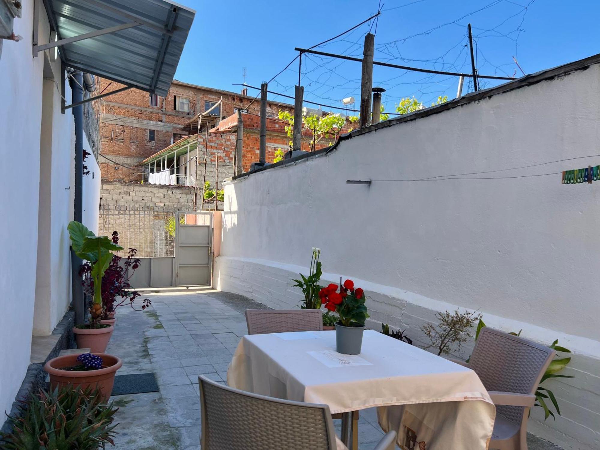 Villa Ensalv Berat - Apartment - Room - Penthouse エクステリア 写真