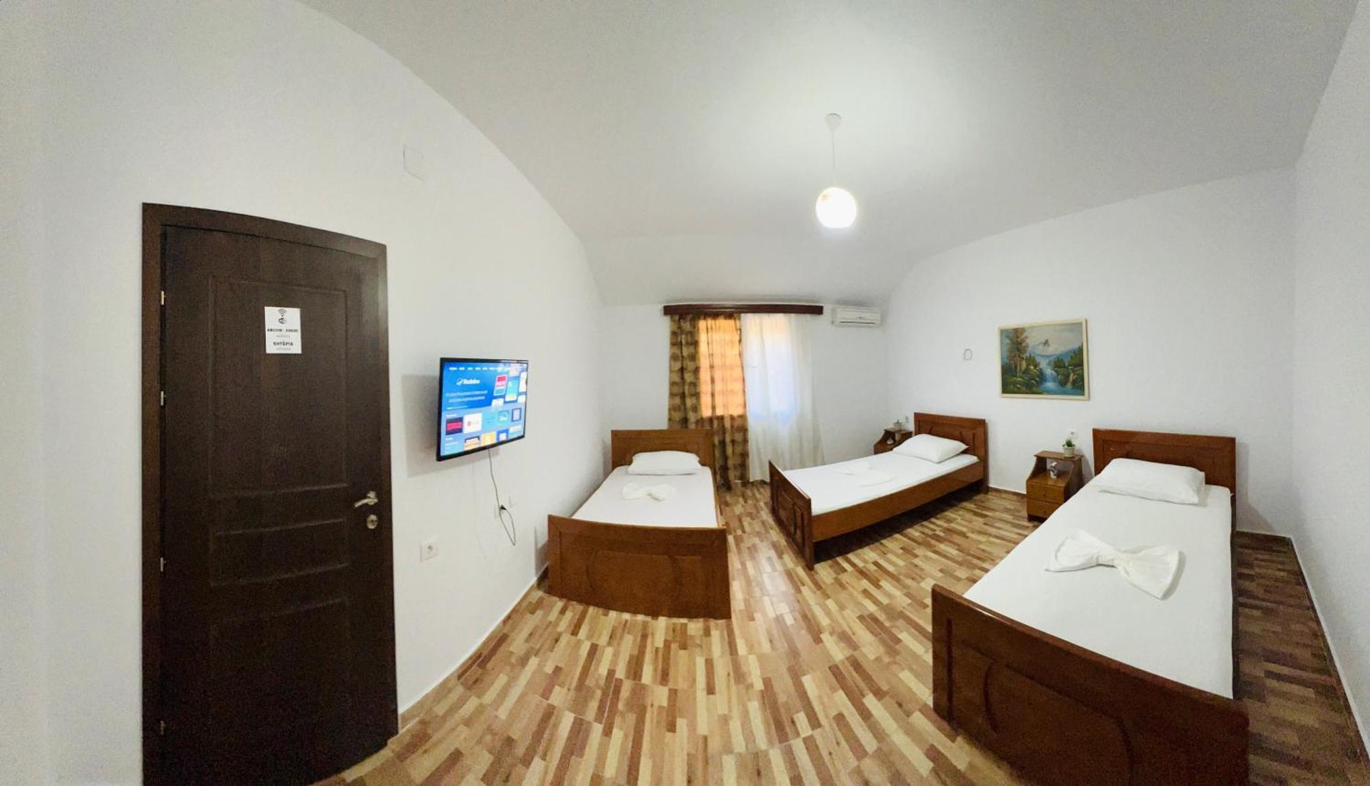 Villa Ensalv Berat - Apartment - Room - Penthouse 部屋 写真