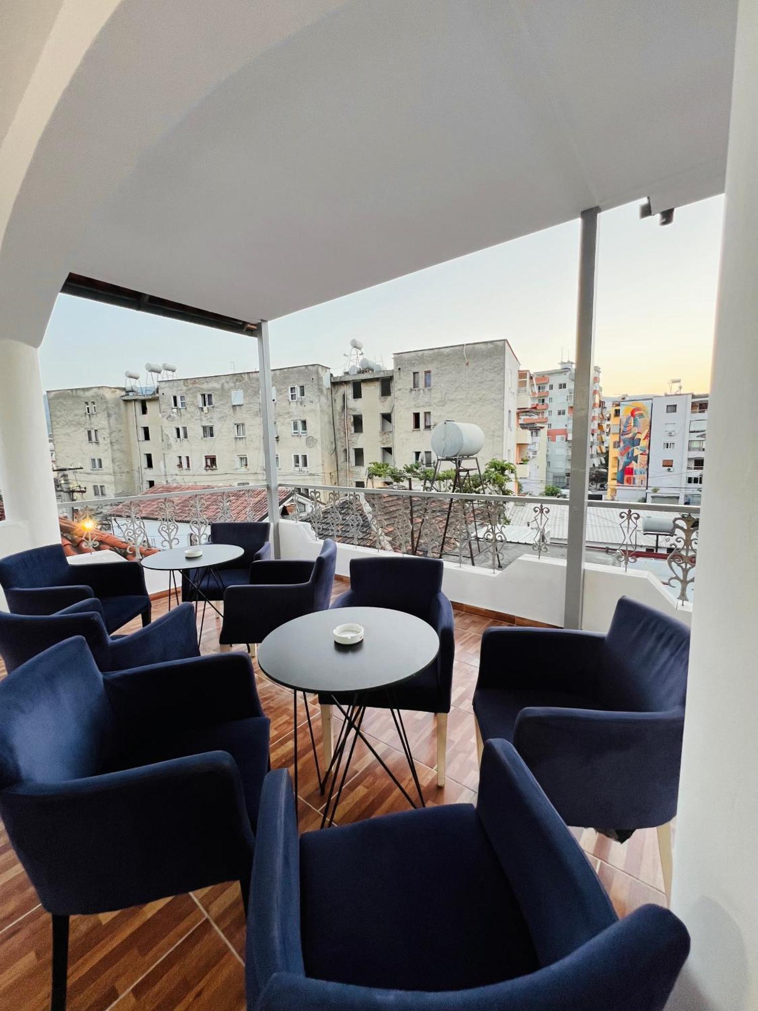 Villa Ensalv Berat - Apartment - Room - Penthouse エクステリア 写真