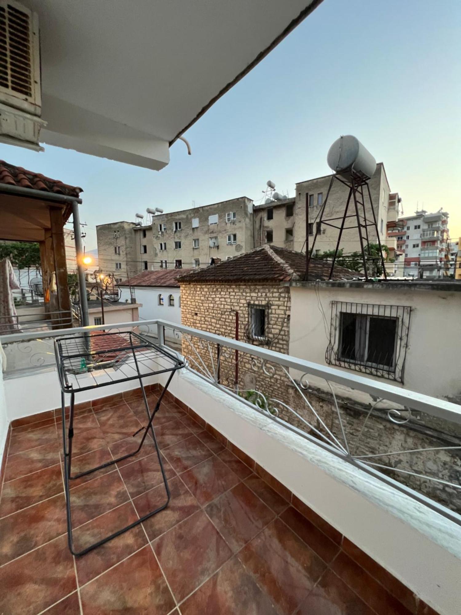 Villa Ensalv Berat - Apartment - Room - Penthouse エクステリア 写真