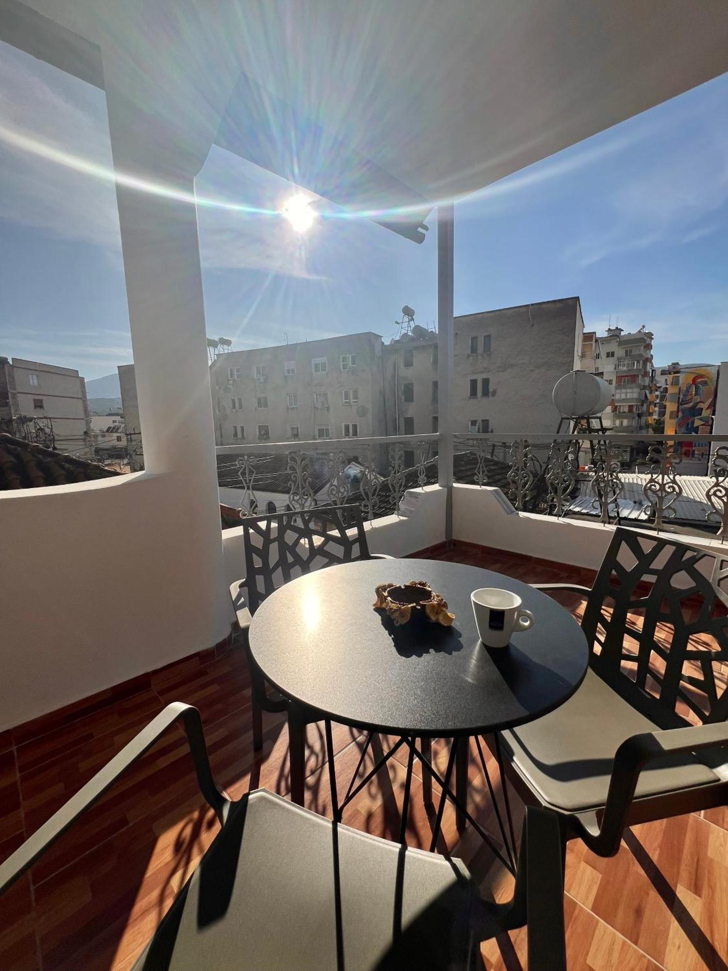 Villa Ensalv Berat - Apartment - Room - Penthouse エクステリア 写真
